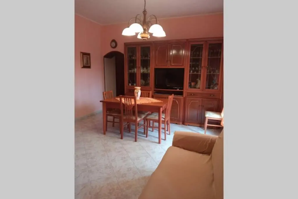Casa In Zona Tranquilla A Carbonia Villa 0*,