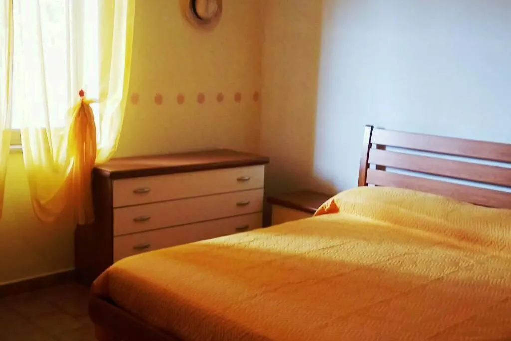 Casa In Zona Tranquilla A Carbonia Villa Italien