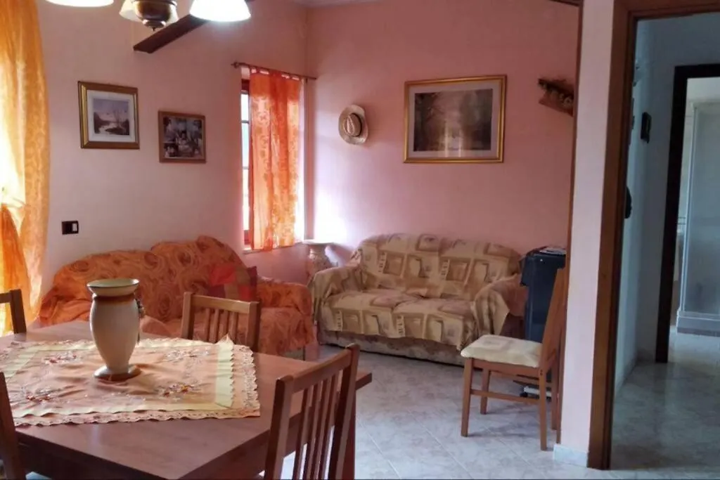 Casa In Zona Tranquilla A Carbonia Villa 0*,  Italia